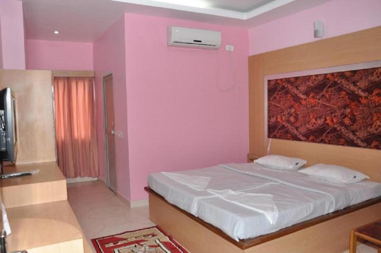 Hotel Barbareek Šillong Exteriér fotografie